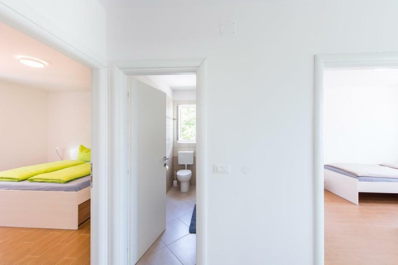 Fewo Villa Adria Barusic エクステリア 写真